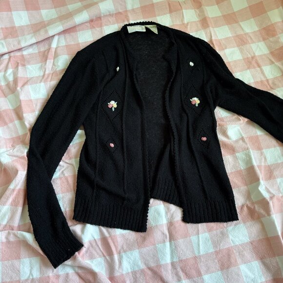 Vintage Black Cardigan with Embroidered Floral Design - Picture 6 of 10